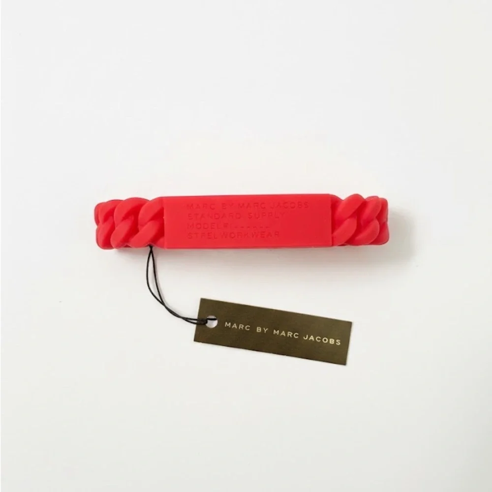 NWT Marc by Marc Jacobs Knockout Pink Silicone Chain Bracelet